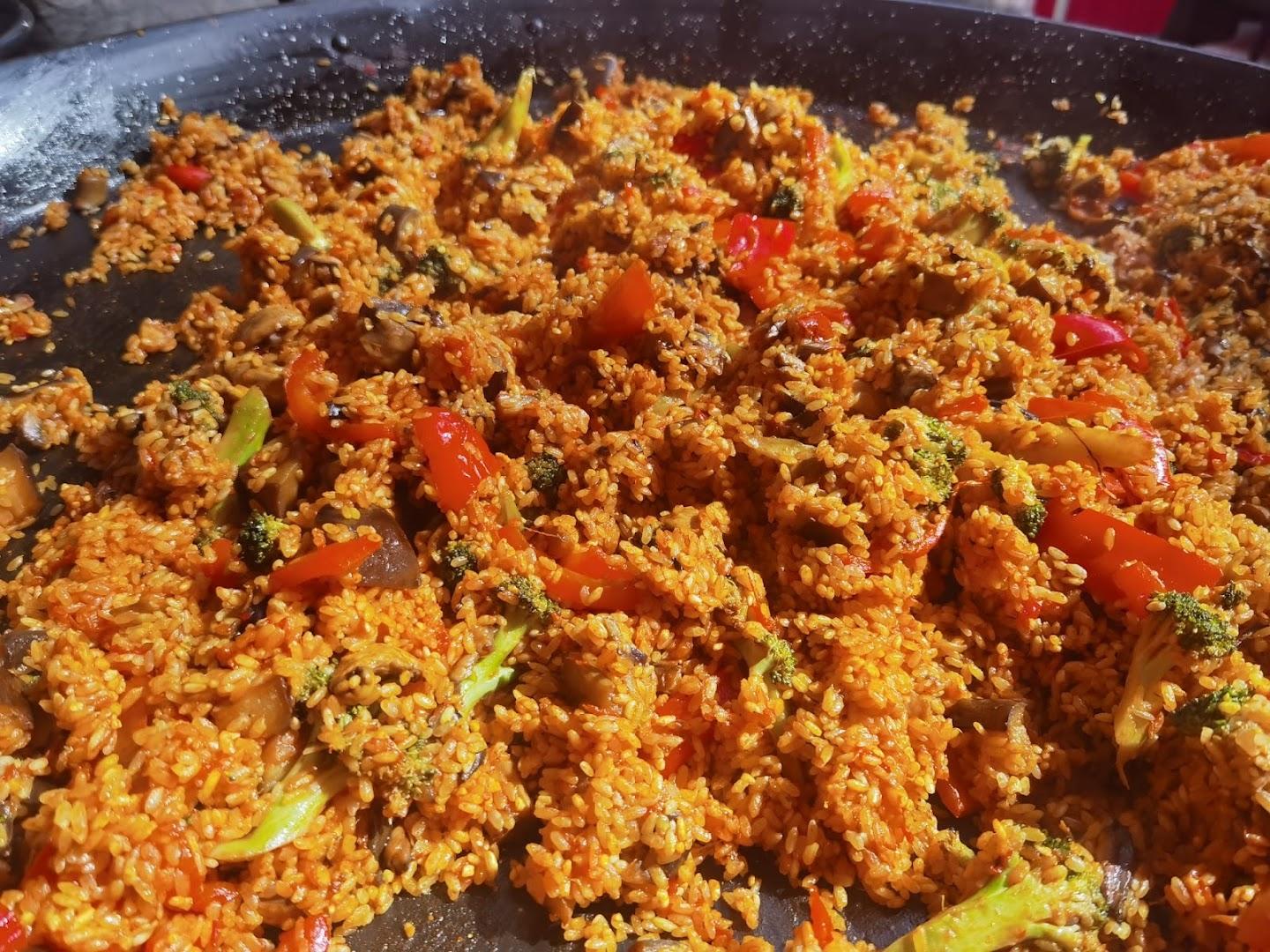 Mikki's Paella