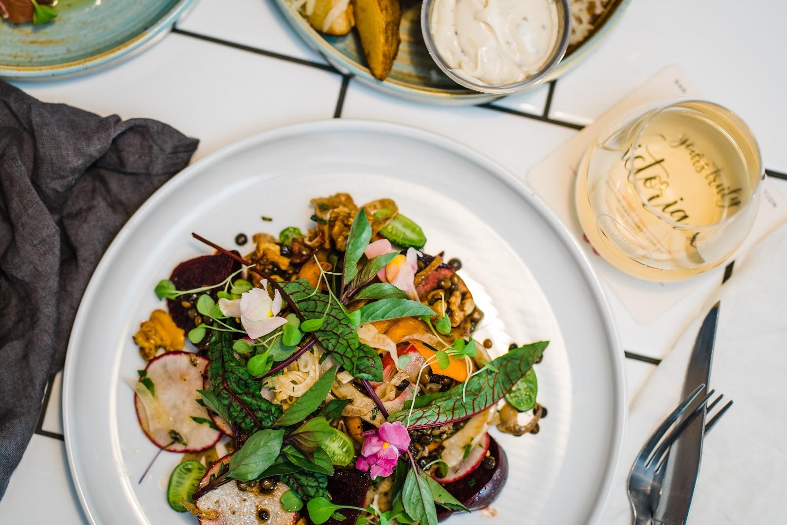 The Victoria Bathurst