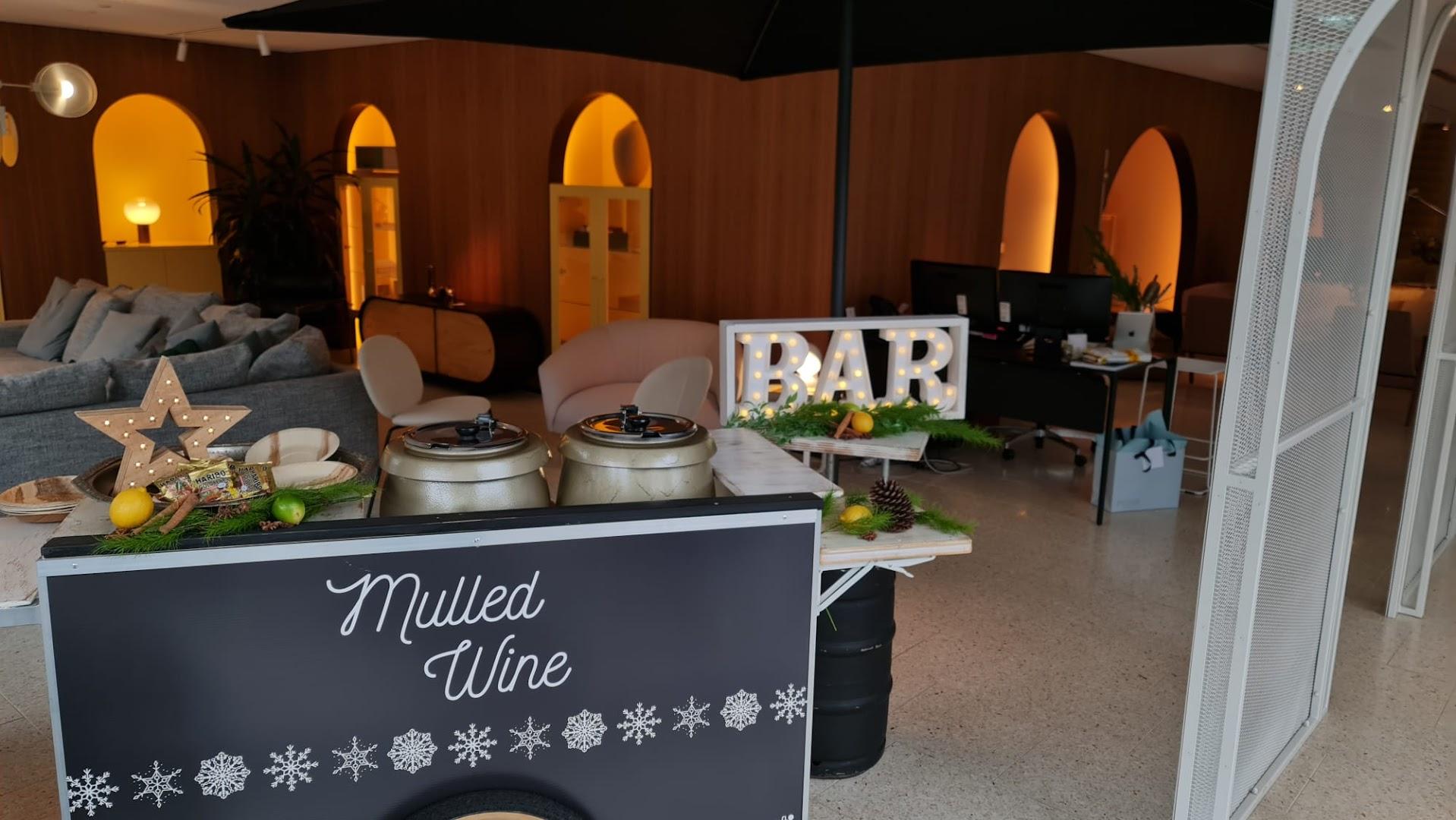 HUT DOG catering + events